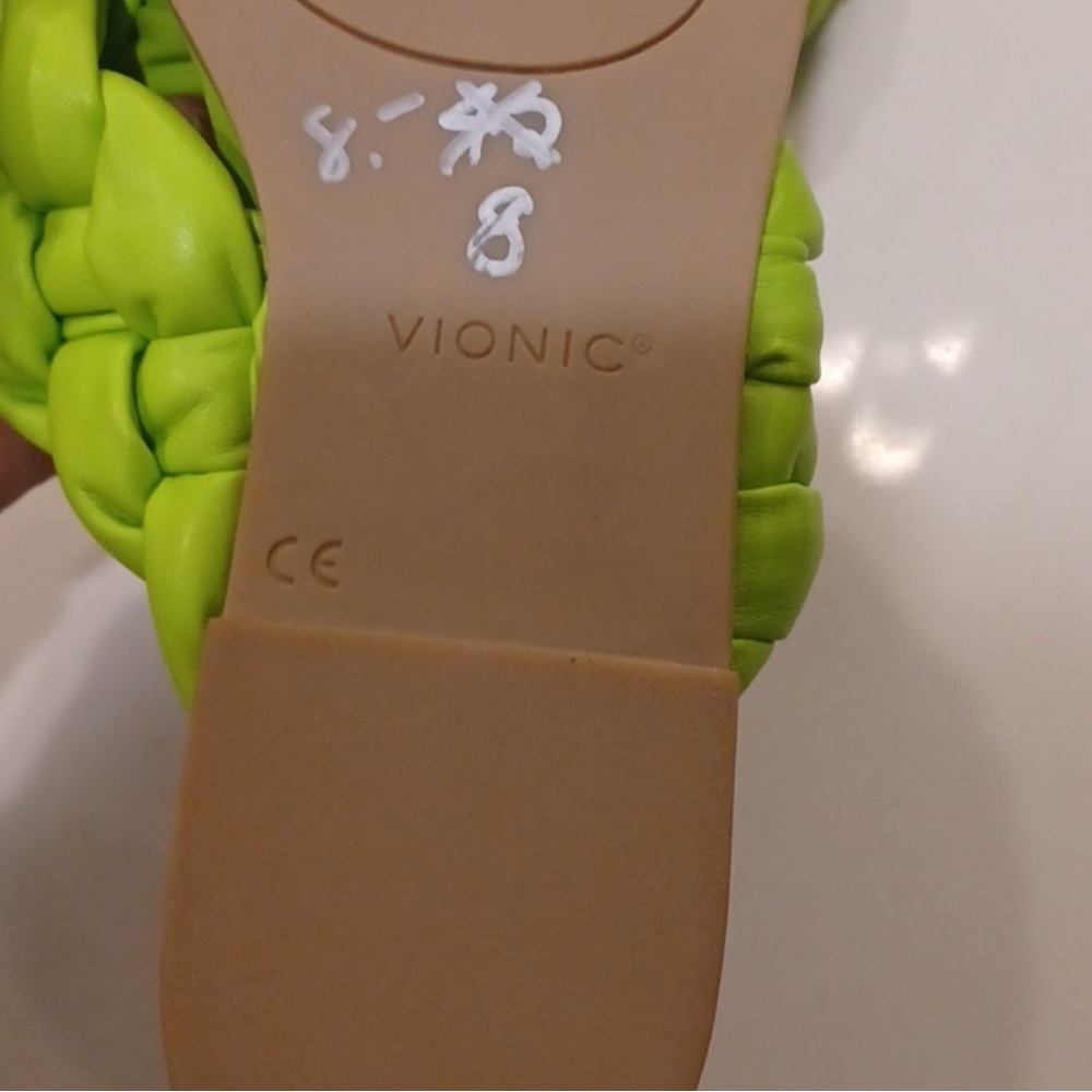 Vionic Womens SZ 9 Kalina Braided Lime Sandals  New